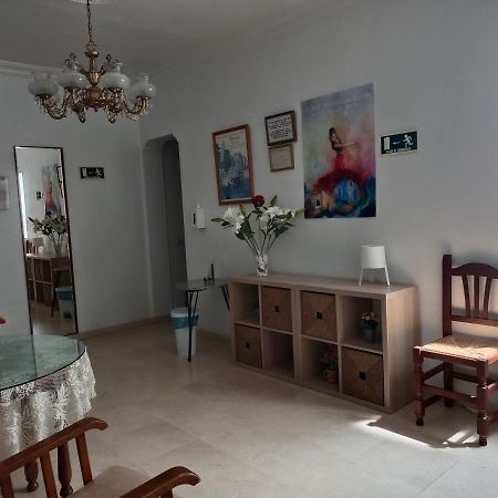 Pension Larra Mairena De Alcor Kültér fotó