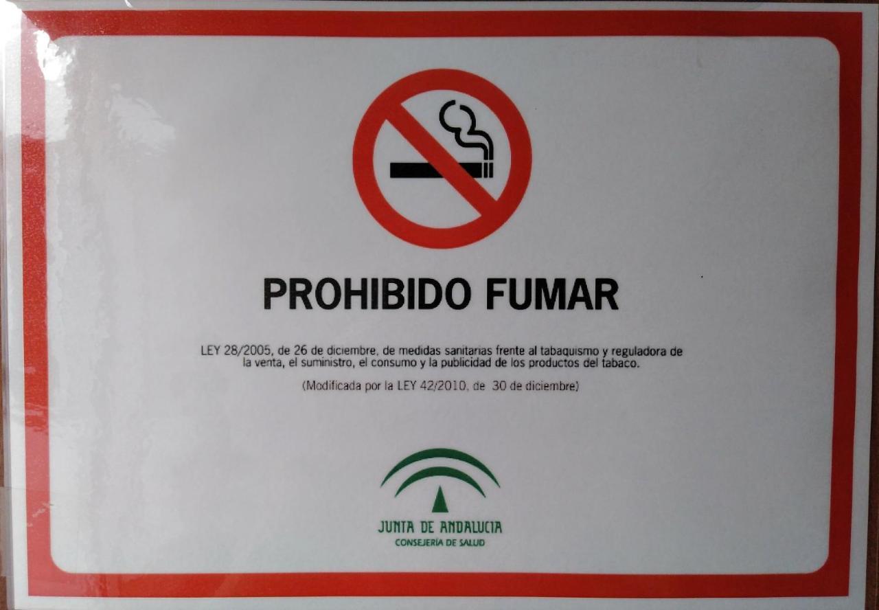 Pension Larra Mairena De Alcor Kültér fotó